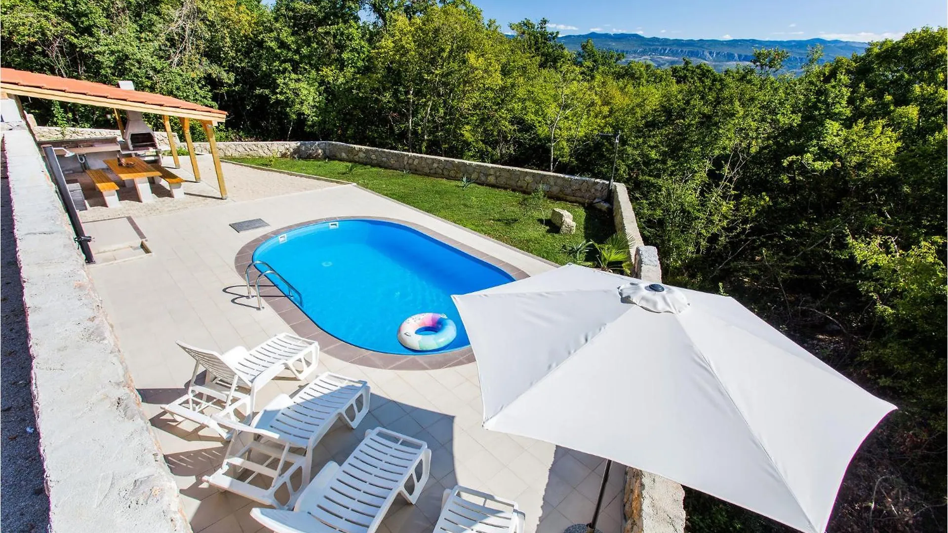 펜션 Stunning Home In Krk With House Sea View 리시카